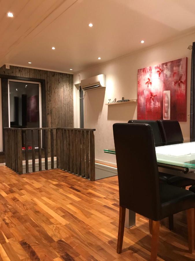 Villa Med Jacuzzi Og Nydelig Utsikt Gravdal  Buitenkant foto